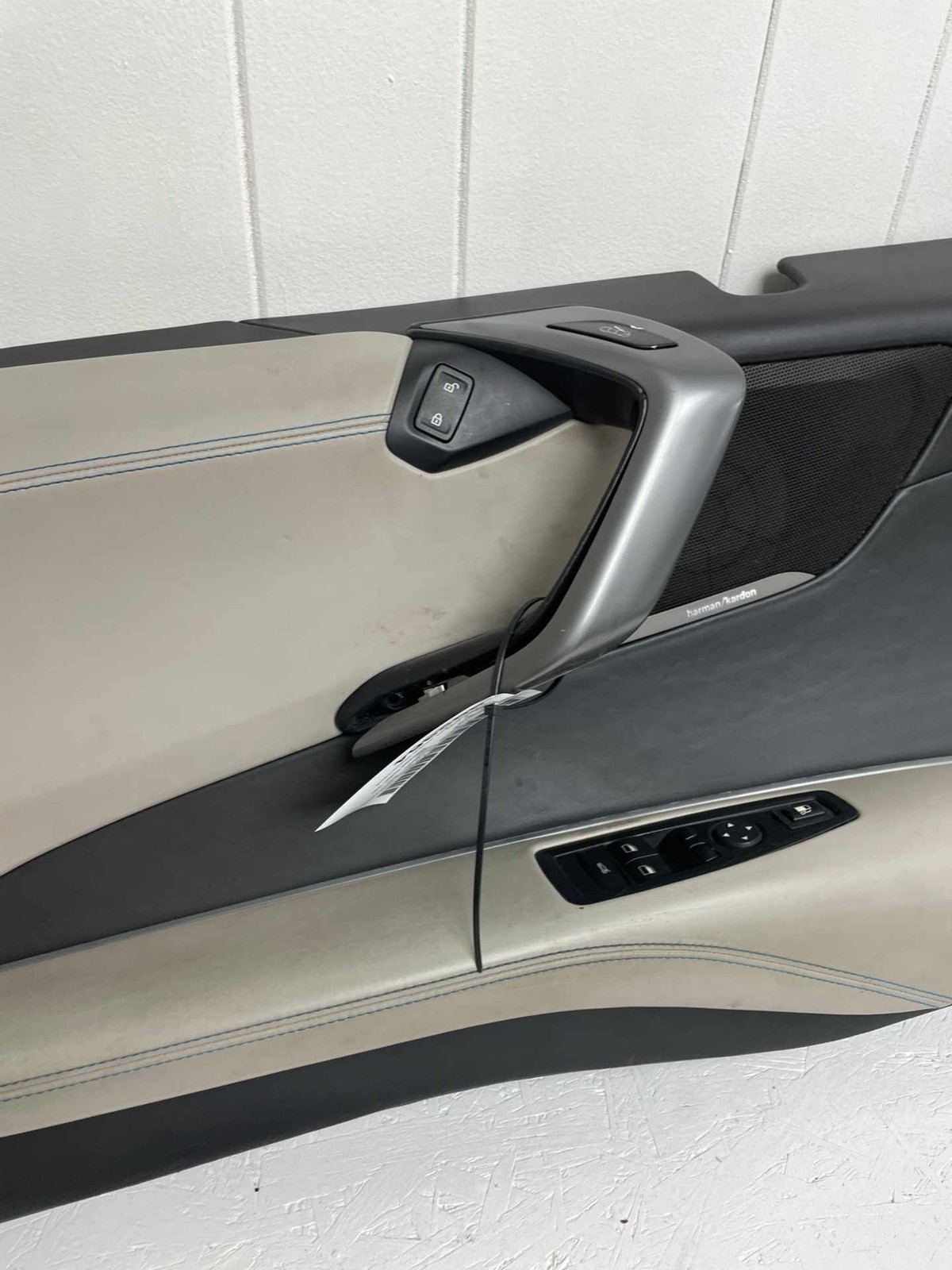 BMW i8 2014-2017 Front Left Inner Cover panel Black