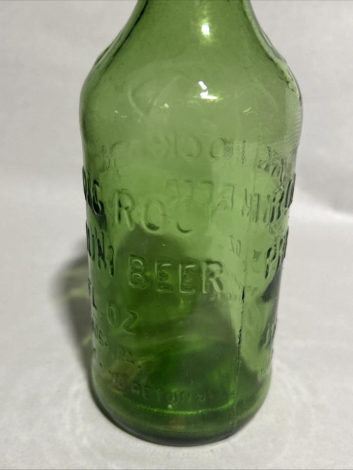 Cerveza Rolling Rock Premium vintage de vidrio verde en relieve 7 OZ Botella. Latrobe, PA Foto 3 de 4