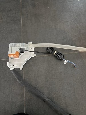 Sauermann DP10 Deltapack Mini Kondensatpumpe mit Kabelkanal