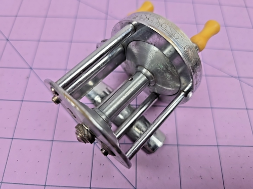 Vintage Bronson Veteran No. 1010 alte klassische Angelrolle - Bild 7 von 7