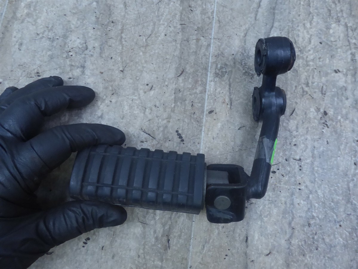 1981 Kawasaki KZ750H KZ750 LTD K770) left and right front foot
