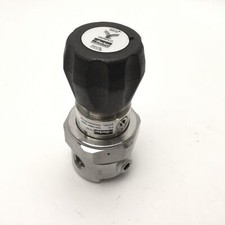 Parker IR4000SK3PX4B Veriflo 316L SS Pressure Regulator Range: 0-10psig, 400psig