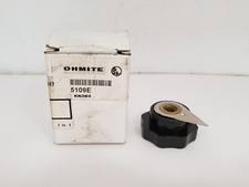 OHMITE 5109E PERILLA CON PUNTERO AGARRE DEDO EJE REDONDO NUEVO EN CAJA