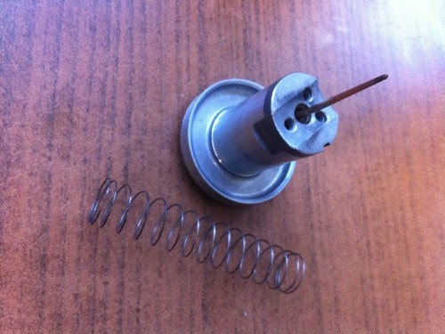 Schieber mit Nadel + Feder vom Vergaser Carburettor Carburador Honda CB 400 - Picture 2 of 2