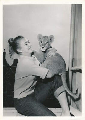 Claire Sombert Dance with the Lion Hercules Film Photo Serge Lido Era