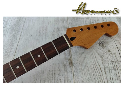 Str*t Roasted Can. Maple Neck, Pau Ferro Fretboard, Finish Nitro Satin, STRM-07