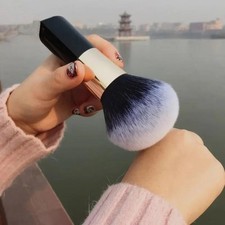 Large Powder Foundation Brush Professional Cosmetic Blush Bronzer Sculpting Tool