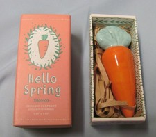 NIB Hello Spring Ceramic Keepsake CARROT Tokens/Jetons Adorable Easter Spring