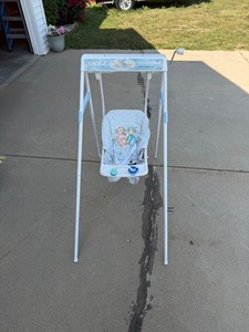 Vintage WORKING Graco Swyngomatic Swingomatic Wind Up Crank Baby Swing RARE HTF