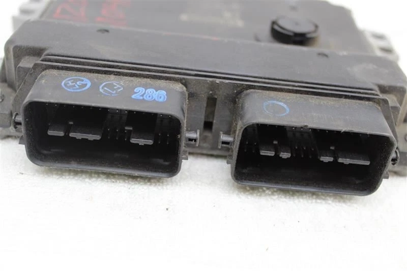 ORDENADOR ECU ECM SUZUKI KIZASHI 2010 10 2011 11 2012 12 3391057L10 1040521 Foto 2 de 4