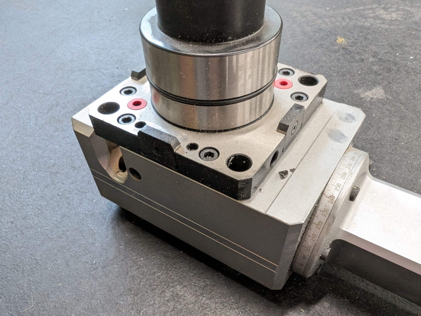 Alberti T90-1.5 Parallel Offset Angle Head R=250 Smart Change ER16 CNC Milling