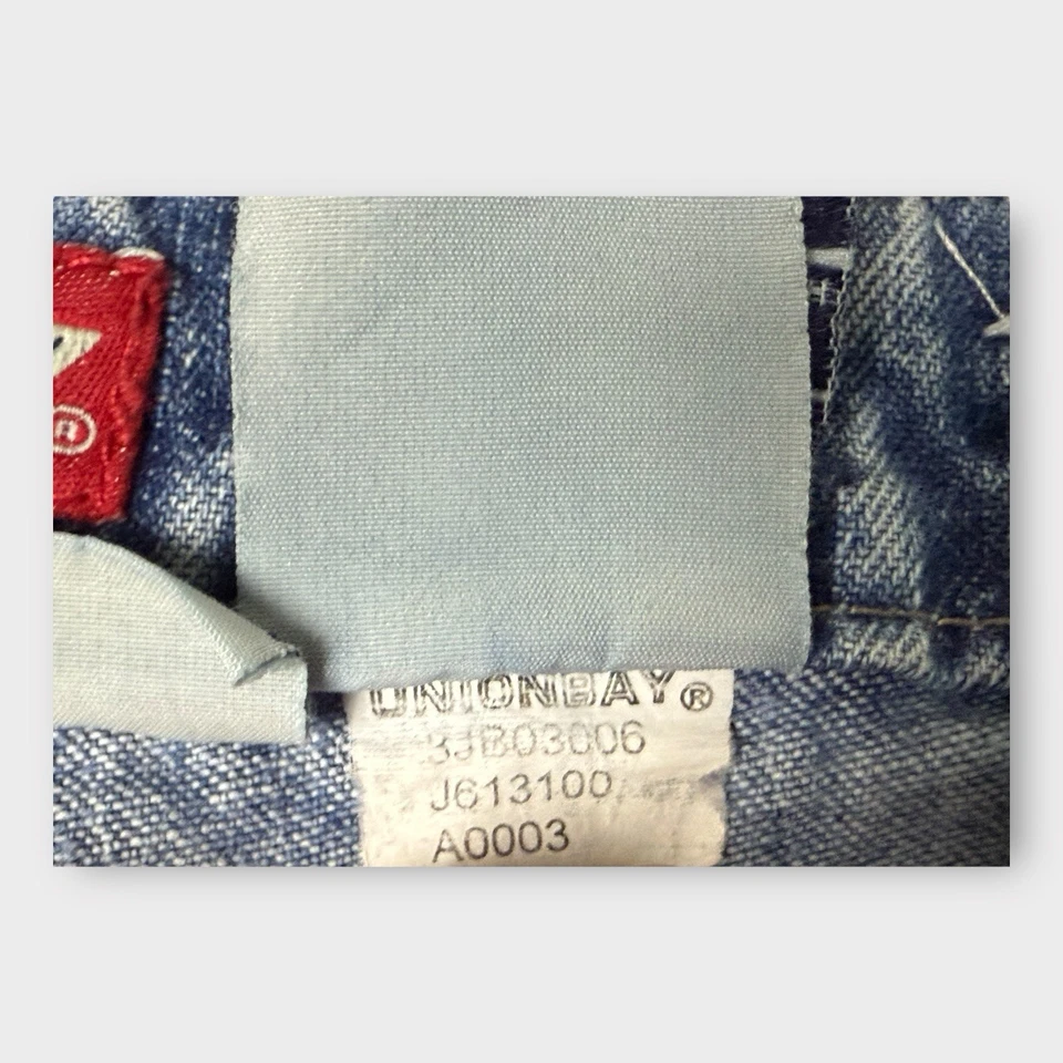 Pantalones de mezclilla Unionbay Y2K acampanados cargo para mujer 5 bolsillos dobladillo desgastados lavado ligero años 2000 Foto 4 de 4