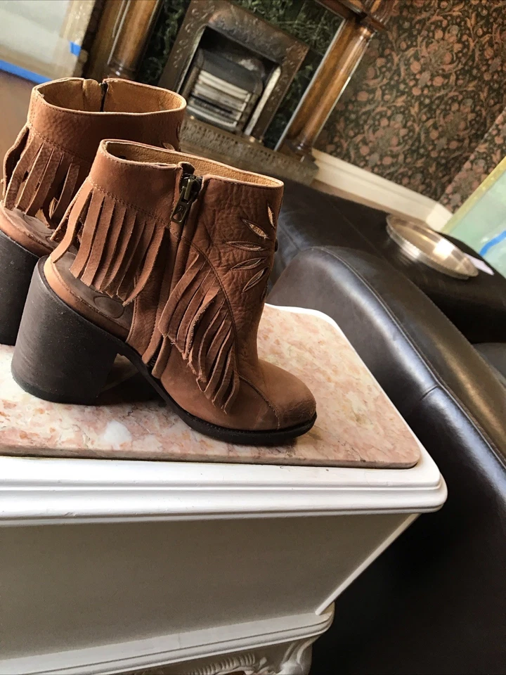 Botas femininas Old Gringo marrom com miçangas salto bloco zíper lateral tornozelo tamanho 7B - Imagem 4 de 4