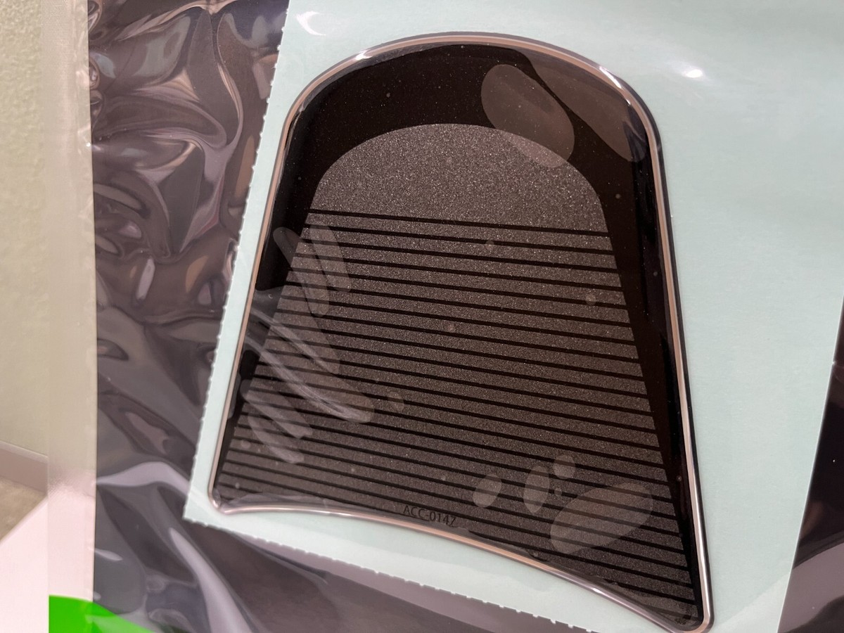 2018-2023 GENUINE KAWASAKI Z 900 RS TANK PAD New 99994-1011 | eBay