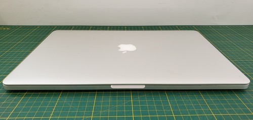 Apple MacBook Pro A1398 Retina 15" Mid 2015 i7 16GB DDR3 512GB SSD R9 M370X _2_2 - Bild 17 von 24