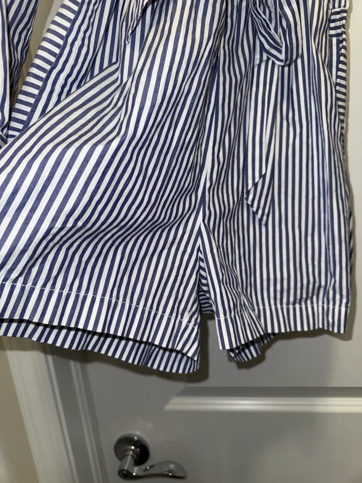 Macacão Vineyard Vines Sarah Stripe Tamanho 2 Bolsos Frontais com Botões e Mangas com Aba de Rolo - Imagem 3 de 4