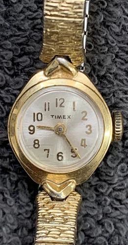Vintage Timex Watch Women Gold Tone  *Doesn't Work*  Manual Wind