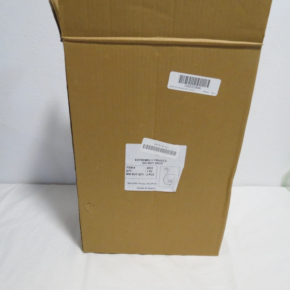 IMAX 6910 Brandy Wall Sconce w/ brown tortoise shell hurricane - Image 2 of 3