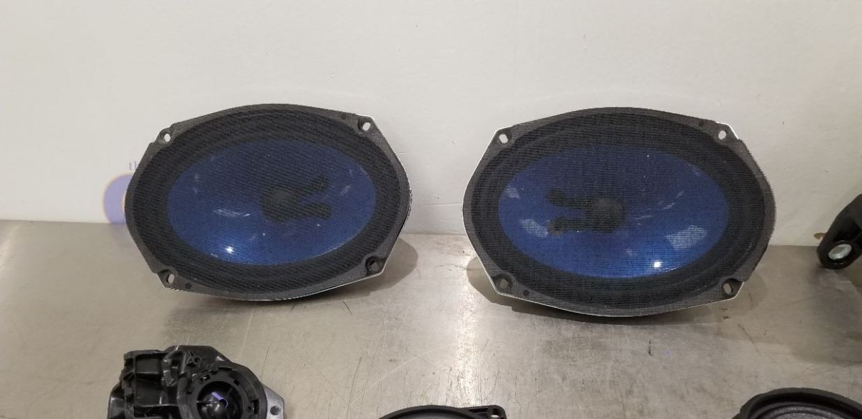 2023 MASERATI GRECALE TROFEO SONUS FABER DOOR SPEAKER SET