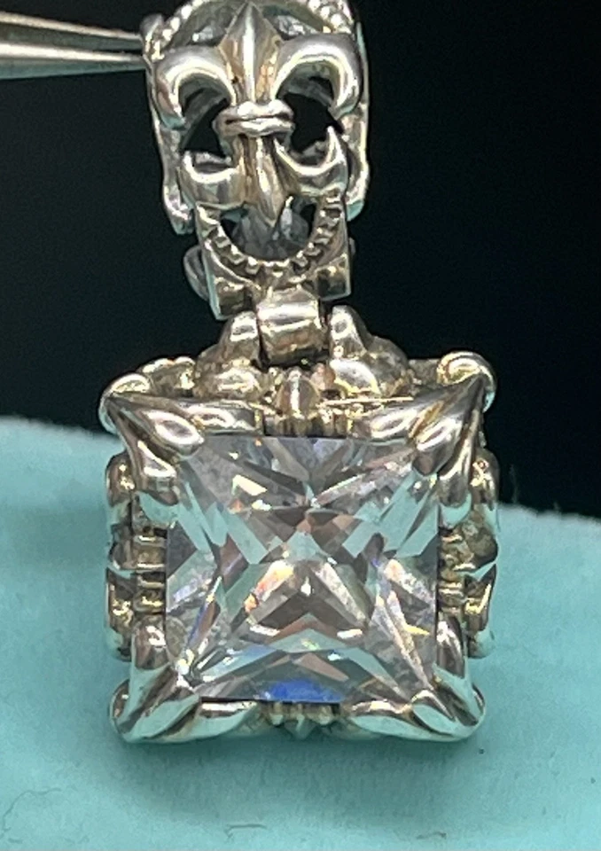 Colgante Uptown de plata esterlina 925 circonita cúbica flor de lis corte ceniza Silpada? LEER Foto 2 de 4