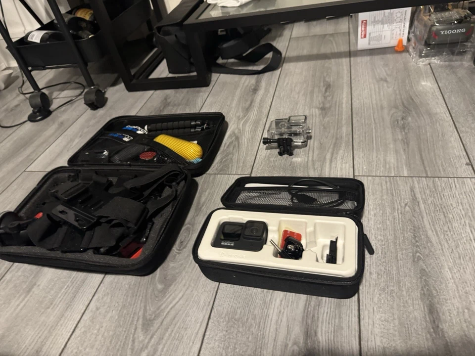 GoPro HERO9 Black Action Camera with Huge Accessories Bundle + Waterproof case - Image 3 of 4