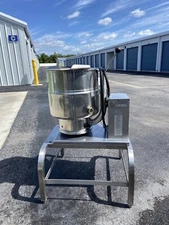Groen commercial soup steam kettles