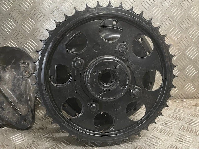 HONDA CB750 K back wheel hub and brake plate - Image 3 of 4