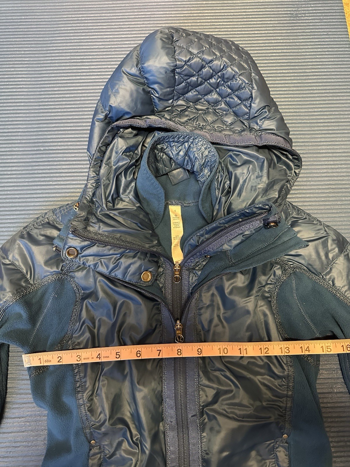 Lululemon Goose Down/Polyester Jacket Hoodie Size… - image 4