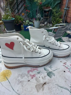 High-Top Sneaker Unisex EU 39 Weiß/Rot mit Herz-Motiv Schnürschuhe