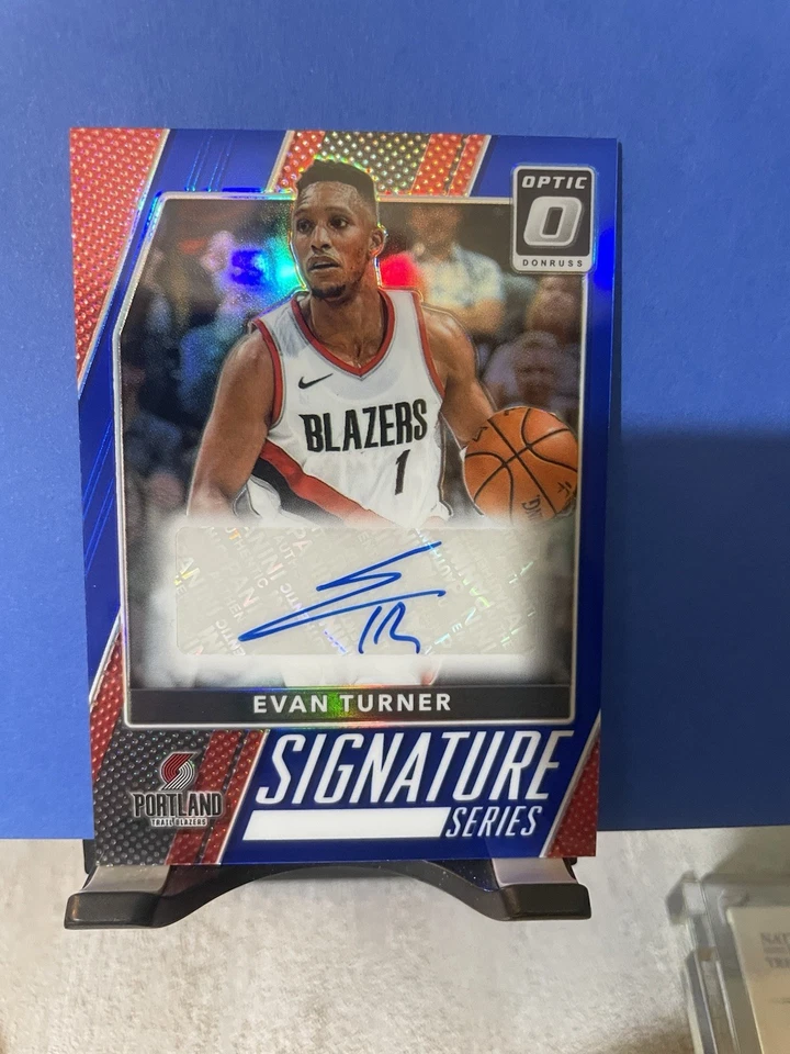Autógrafo Opric Evan Turner Prizm 2017-18 # 31 12/25 Foto 3 de 4