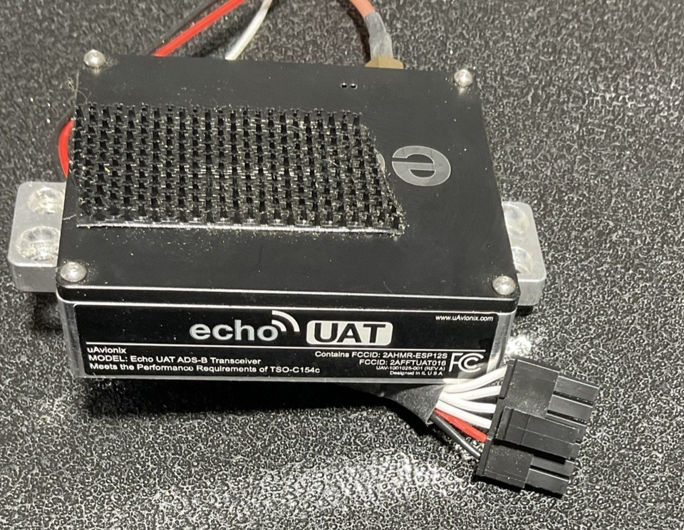 uAvionix echoUAT ADS-B Transceiver SkyFYX GPS EchoALT Encoder And ...