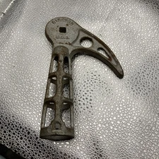 Vintage Cast Iron Disston Pruning Saw Blade Holder With Branch Hook