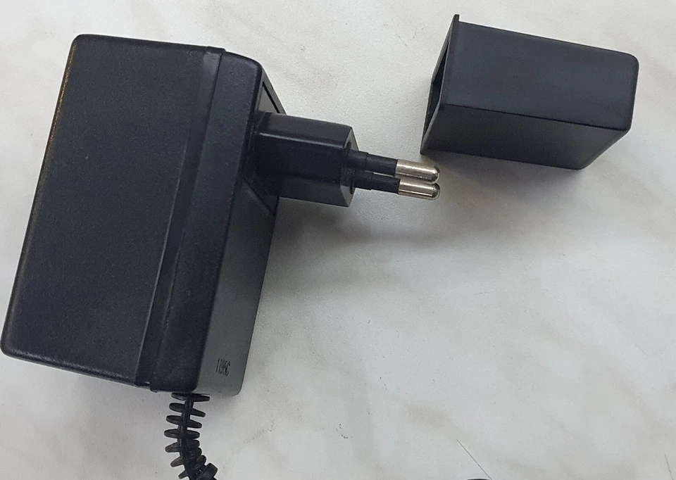 Steckerladegerät Steckernetzteil Trafo 9V DC - 600mA - Netzteil mit EU-Stecker - Bild 3 von 4