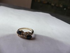 BAGUE DOREE SAPHIR ET PIERRE BIJOUX FANTAISIE