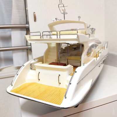 B Class Boat Radio-Controlled Large Cruiser Ship Azimut 70 B Class Boat Radio-Controlled Large Cruiser Ship Azimut 70