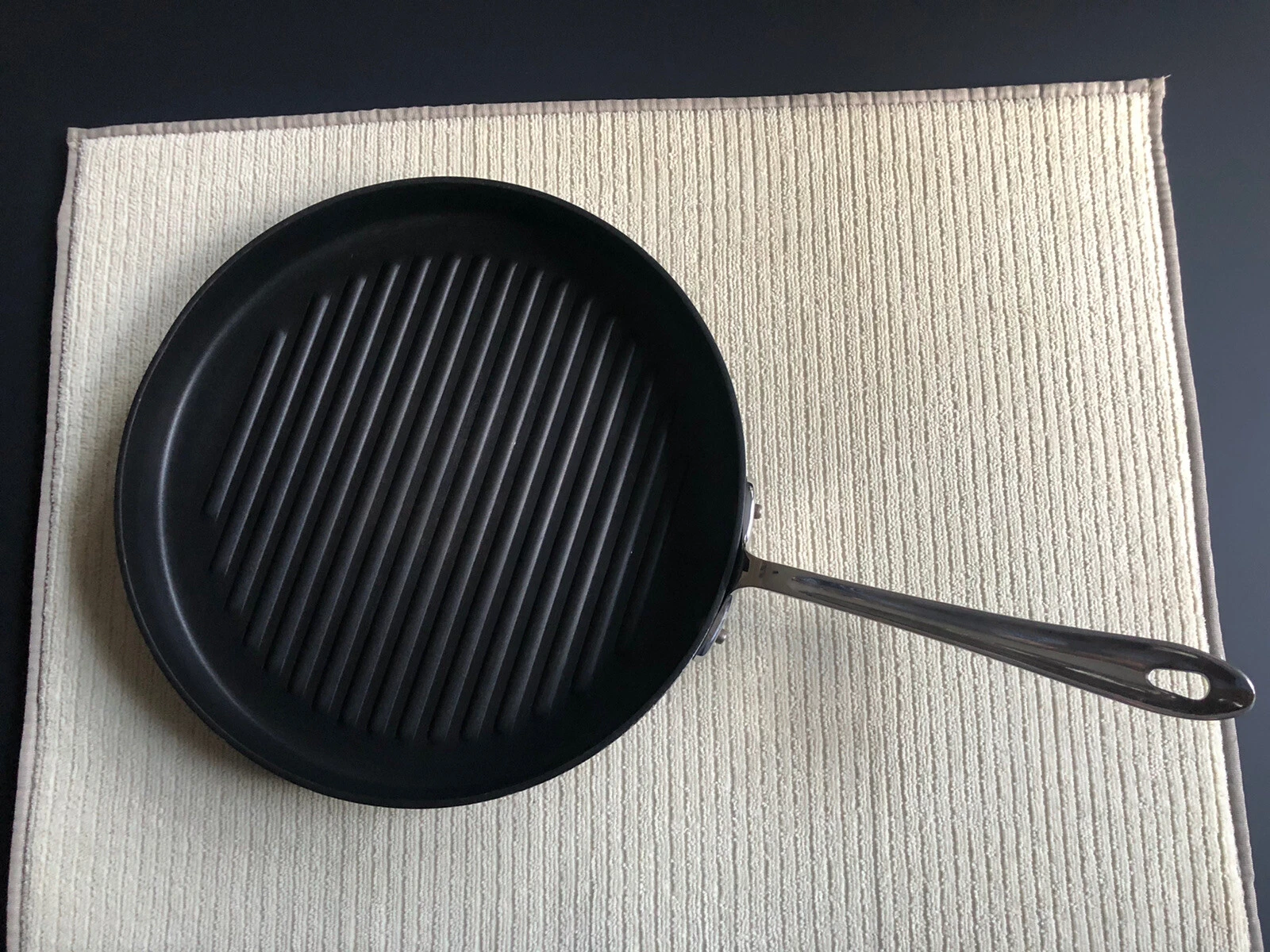 All-Clad 12" Inch Round Ribbed Non-Stick Chef Grill Pan Griddle Frying Anodized