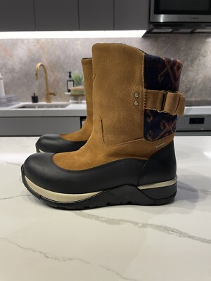 Muck Women's APRES Brown/Horse Blanket Winter Boots MID Glacier Trek SAMPLE  RARE