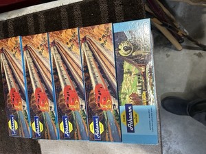 Athearn Blue Boxes 14 Total Empty Boxes
