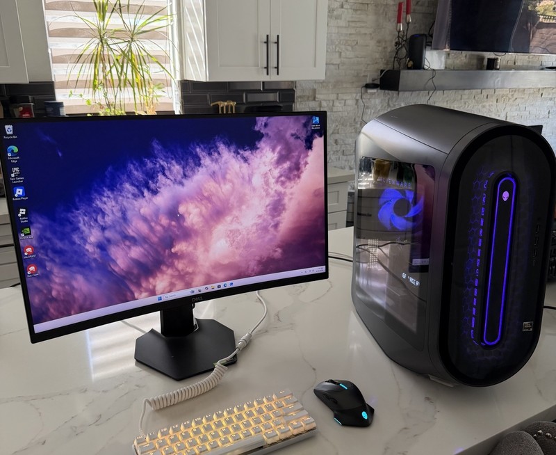 Alienware Aurora R14 Gaming PC | RTX 3080 | Ryzen 9 | 32GB RAM | 2.75TB SSD