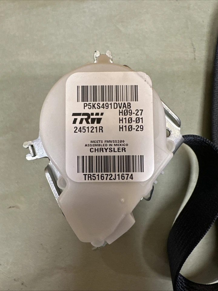 Ram 1500 2011-2012 cabina y media cinturón de seguridad trasero derecho pasajero P5KS491DVAB fabricante original Foto 4 de 4