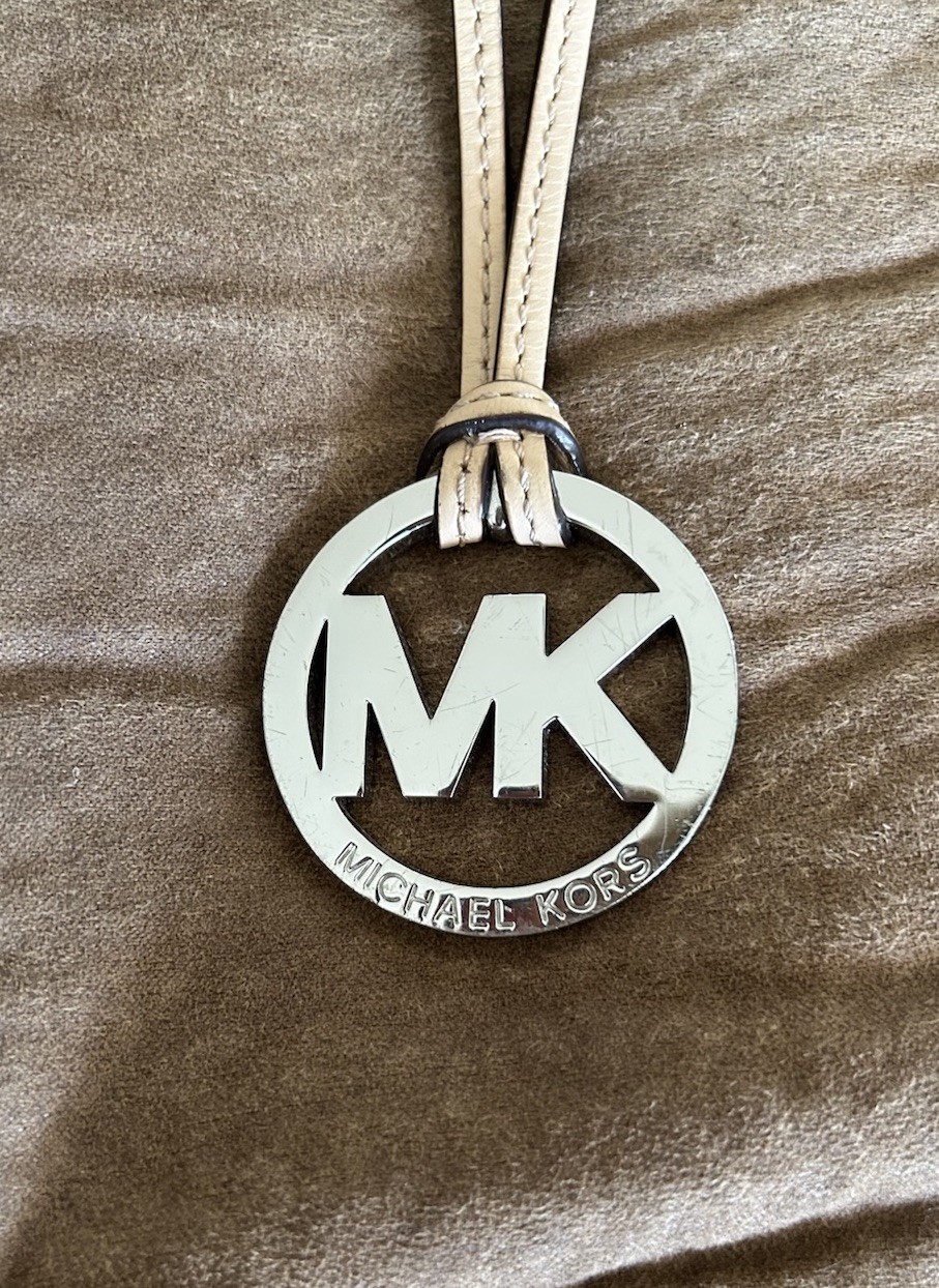 7" MICHAEL KORS Silver Bag Charm Leather Strap thumbnail 2