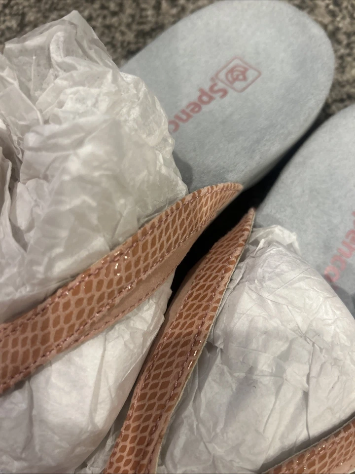 Spenco Women’s Shoes  Flamingo Rose Gold Yumi Size 8  - Image 4 of 4