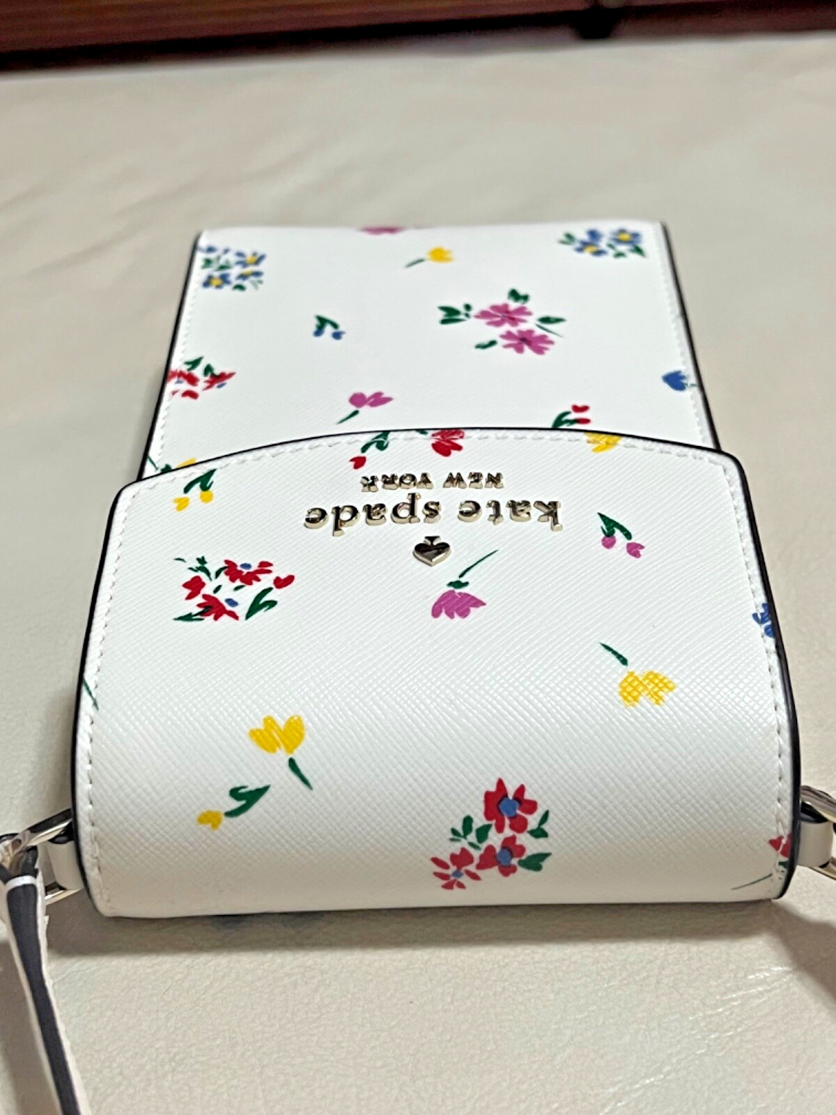 NWOT KATE SPADE Floral GARDEN BOUQUET Ditsy North South Flap PHONE CROSSBODY BAG thumbnail 5