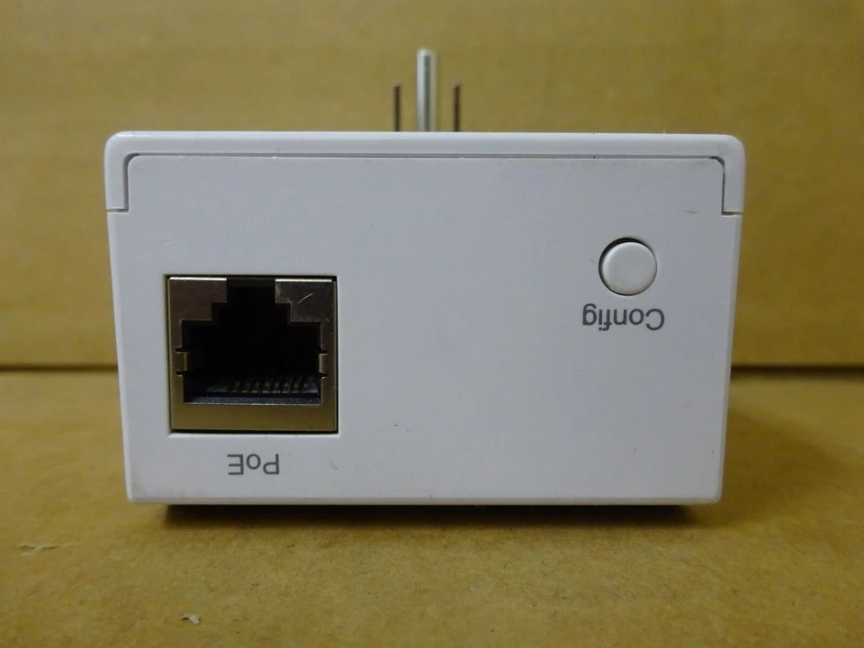 Comtrend G.hn 1200 Mbps Powerline Ethernet Bridge Adapter POE - Image 4 of 4