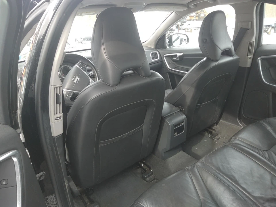 13 VOLVO S60 SERIES (bucket) Leather (electric) DRIVER SIDE FRONT SEAT Foto 3 de 3