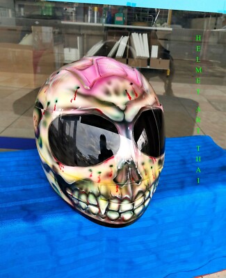 CUSTOM AIRBRUSHED MOTORCYCLE HELMET