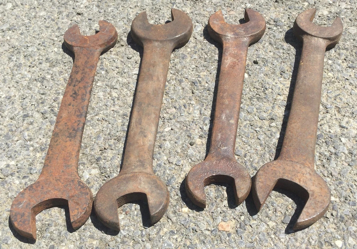 OLD VTG ANTIQUE GIANT LARGE WRENCH INDUSTRIAL REPURPOSE ART METAL TOOL LOT OF 11