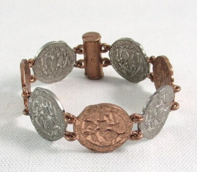NEW Jewelmint Lost Treasure Coin Bracelet, Jewelmint Black Velvet Bag, MSRP $30