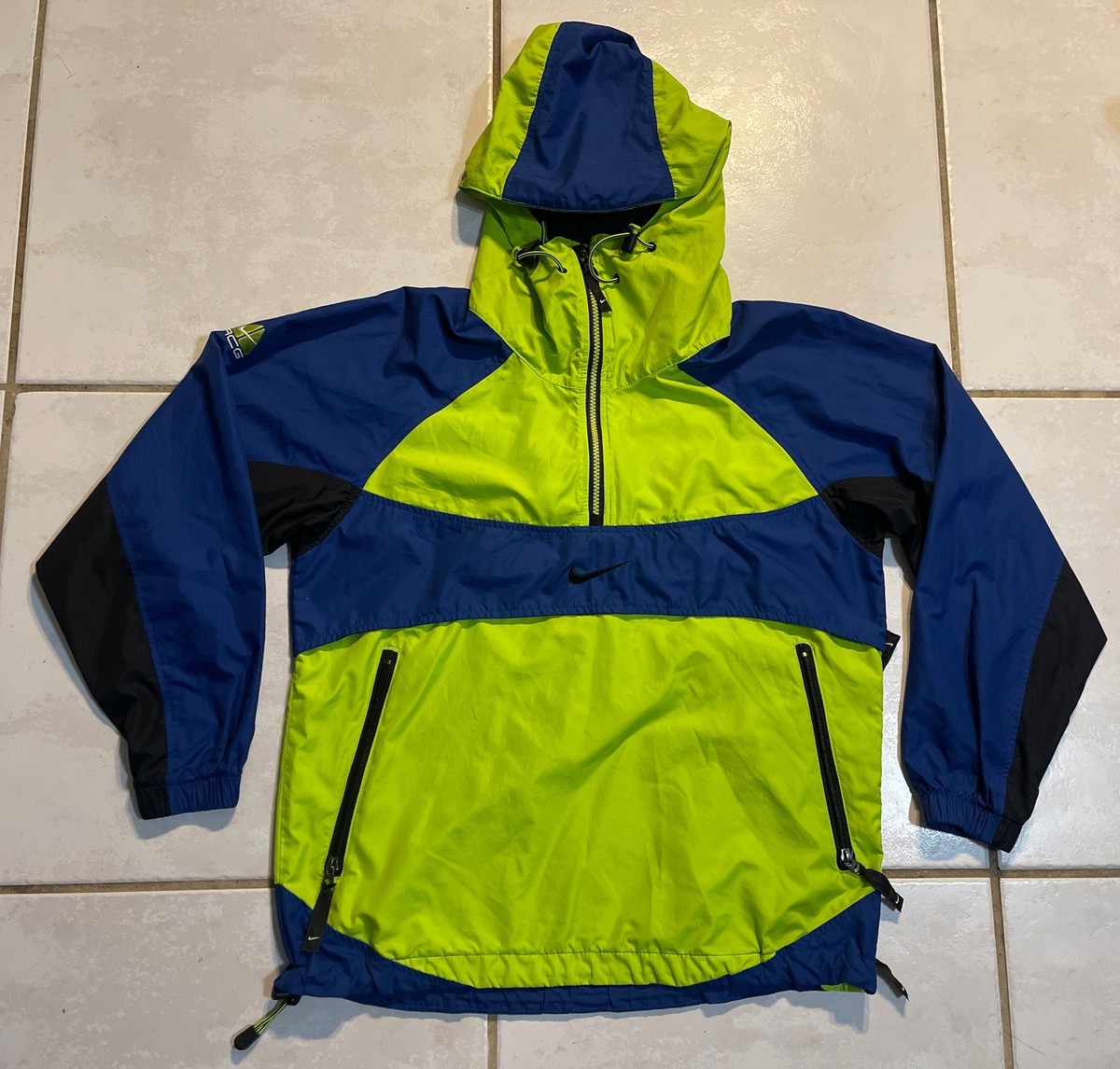 nike hike windbreaker jacket