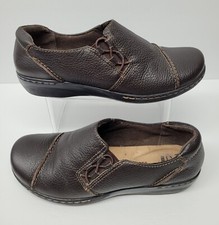 CLARKS Collection Women's Size 8 M Brown Leather Slip On Soft Cushion Shoes
